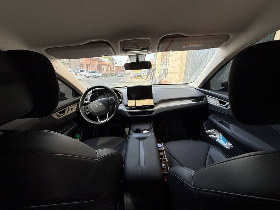 Hongqi-EQM 5 2025 tekshirib olasila