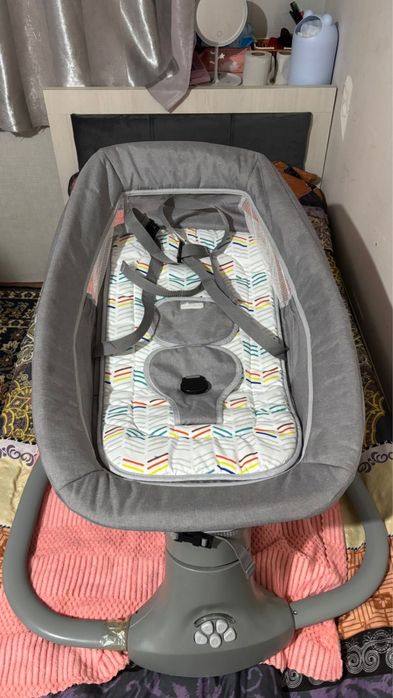 Шезлонг пулть есть ,работает хорошо