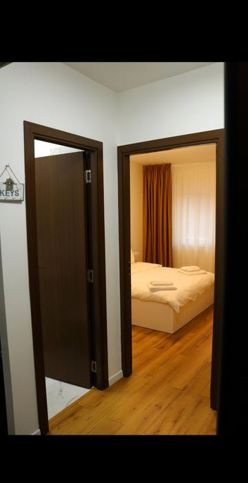 Închiriez Garsoniera tip Studio Trivale, cu parcare