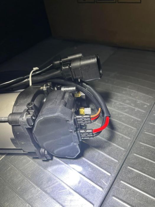 Compresor perne aer TOUAREG / Macan kit reparatie bloc valve nou