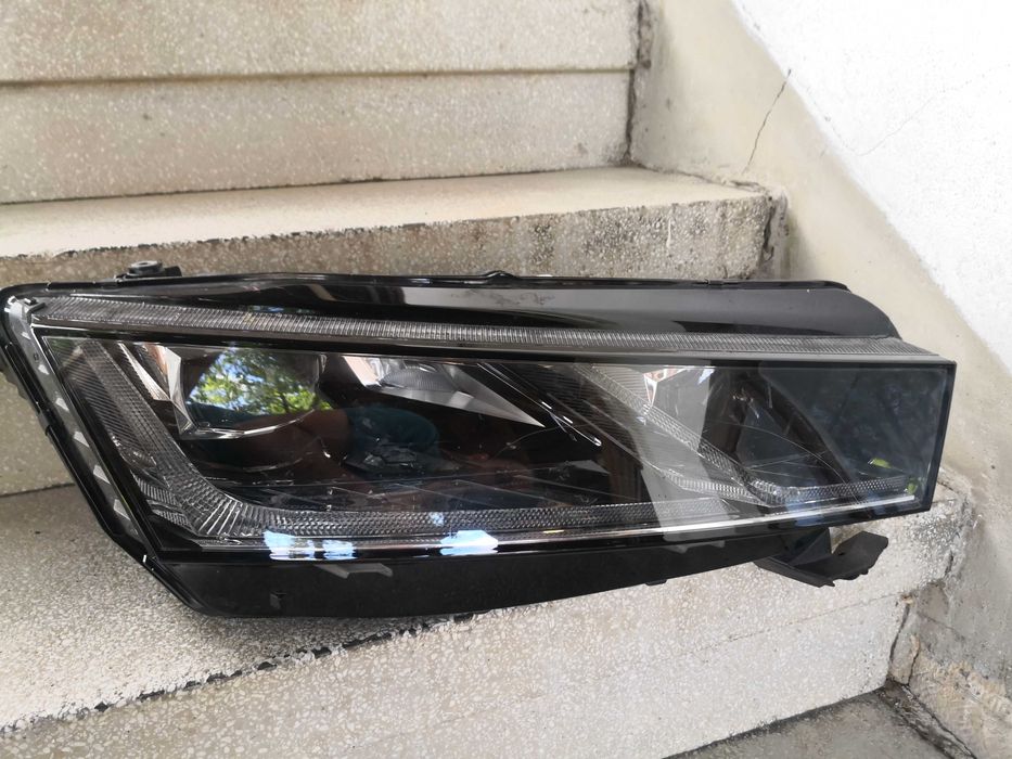 Фар Skoda Octavia FULL LED десен/Фар Шкода Октавиа LED Оригинален