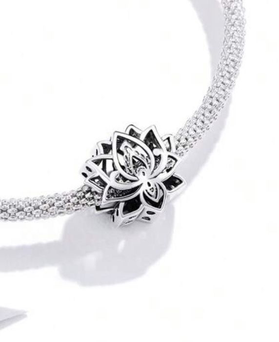 Сребърен талисман “Лотос” за гривна Пандора