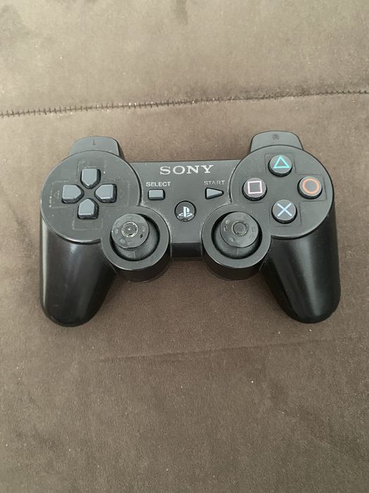 Продаю прошитую Play Station 3 slim