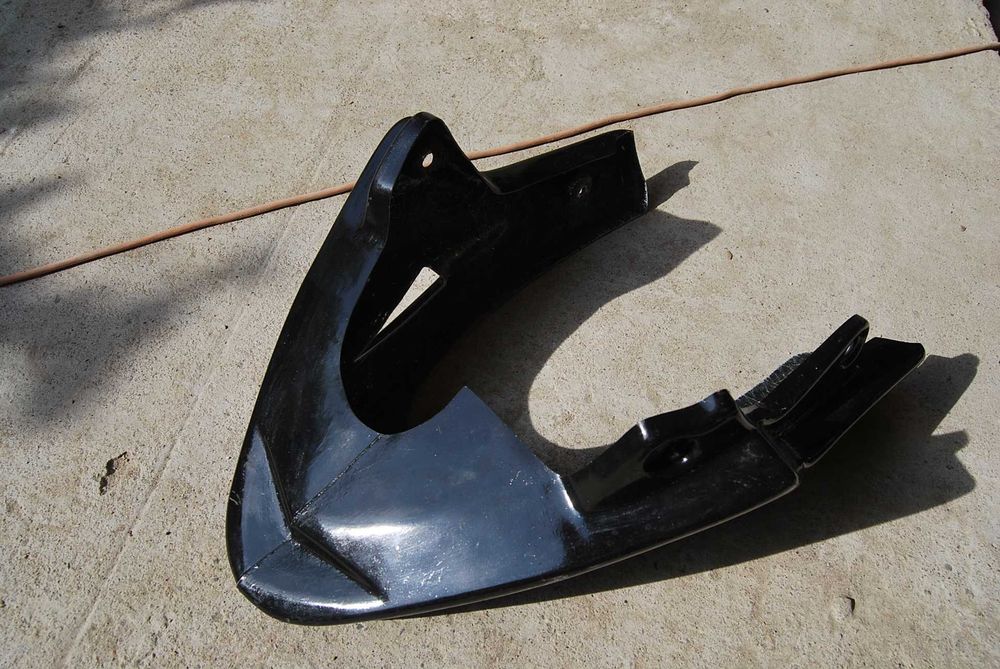 Bug Spoiler Suzuki SV 650 ,pinten carena inferioara . NOU model2 sv650