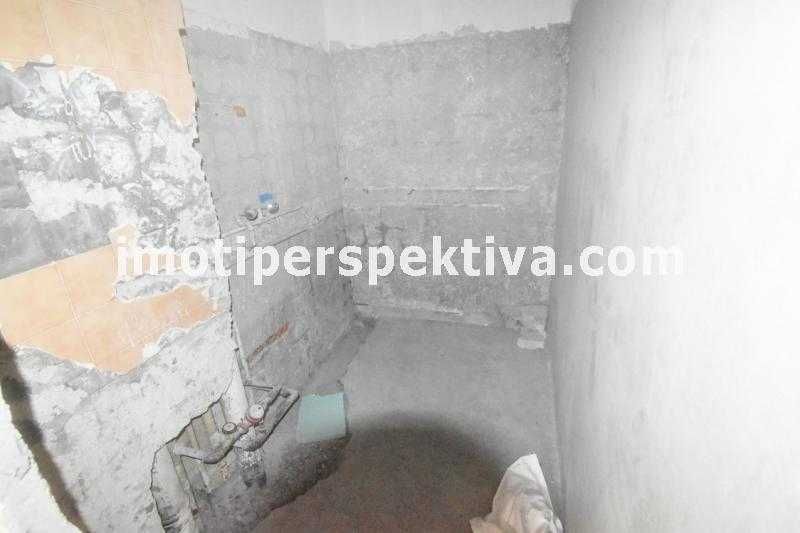 Продава се Тристаен апартамент в Пловдив, Христо Смирненски - 64 кв.м за 742 €/кв.м - Снимка #9