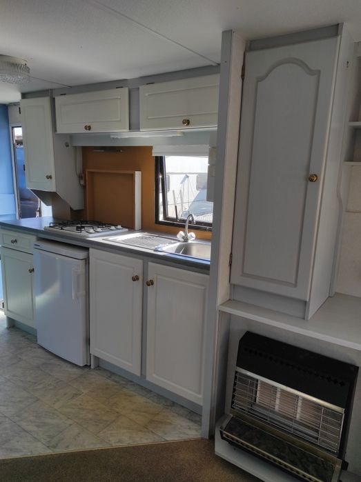 МОБИЛНА КЪЩА / Стационарна каравана