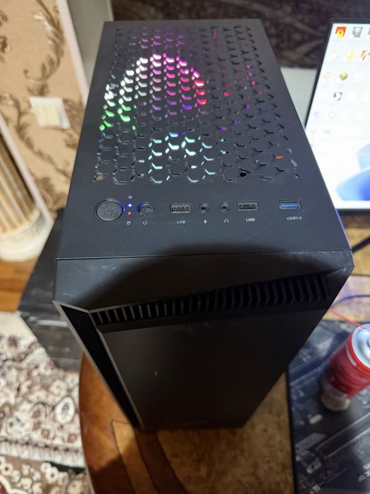 Kompyuter Core i3 12100f ddr4 8gb RX 580