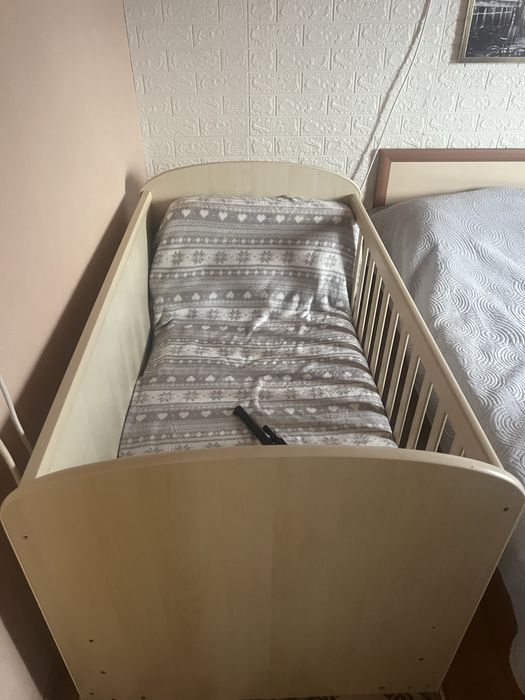 Детско легло почти неизползвано