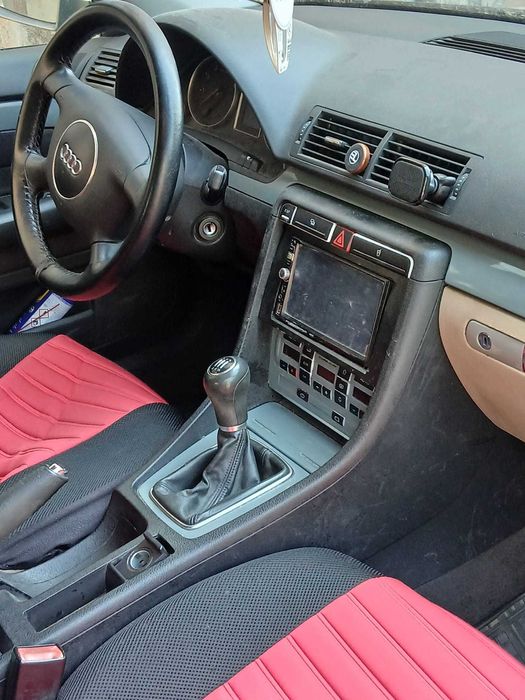 Vand audi a4 b6 an 2003 1.6 benzina