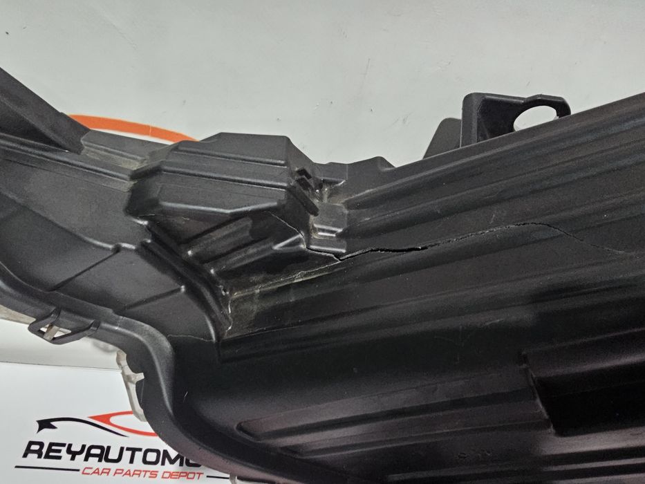 Far dreapta led Maserati Levante Facelift 2020 cod 0670152719