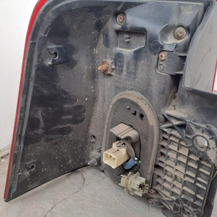 Фары задний на 200