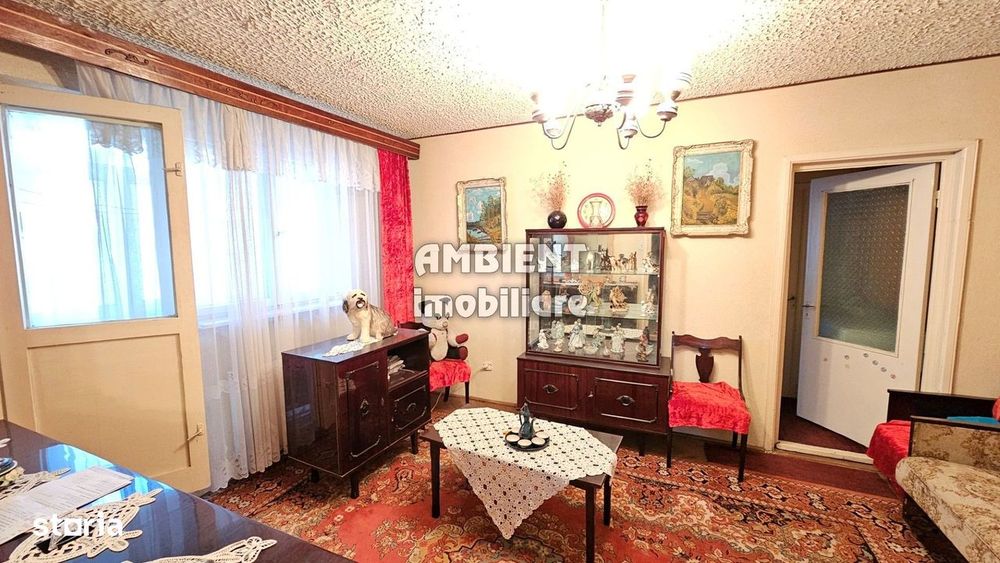 Apartament cu 3 camere, etaj 2, zona NORD;