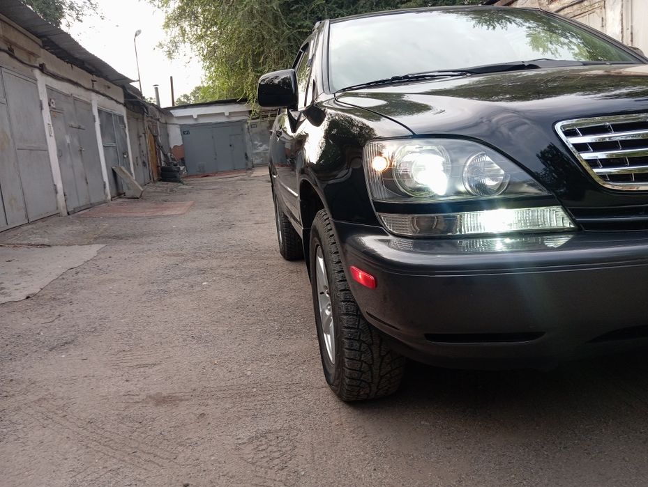Продам Lexus RX300