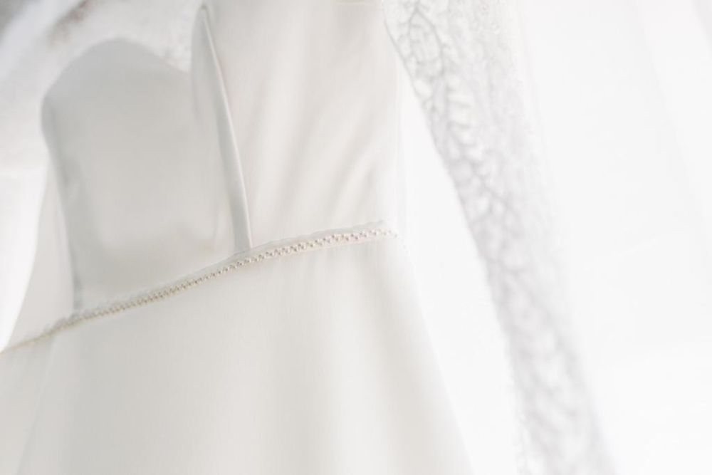 Rochie de mireasa alba, tip sirena, dupa model Rhea Costa