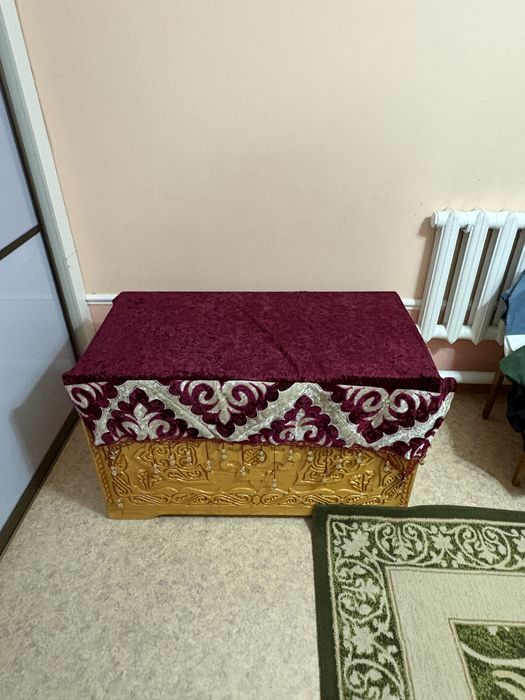 Сандык деревянный