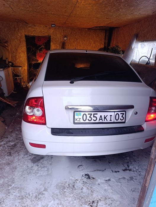 Продам Приору 2013 год