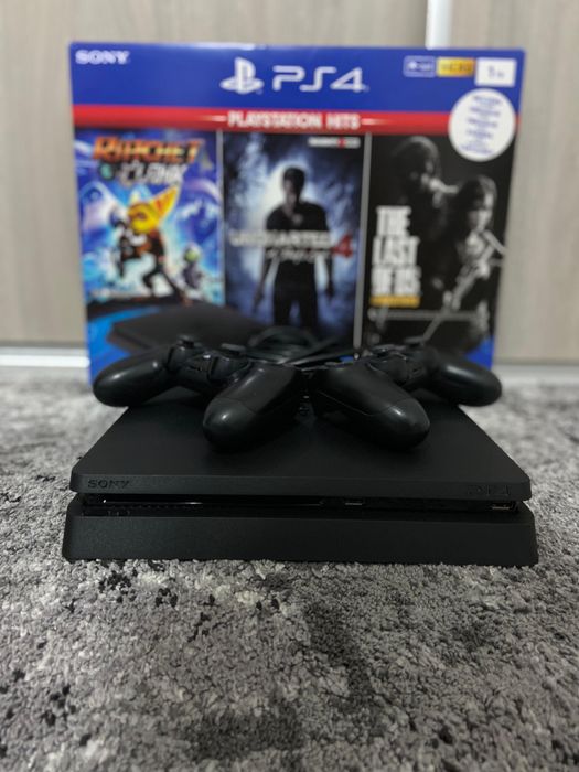 PlayStation 4 slim 1 TB