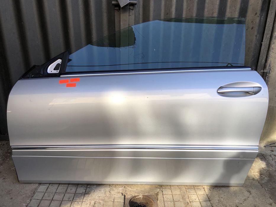 Предна лява врата за мерцедес цлк / mercedes clk w209 02-06г
