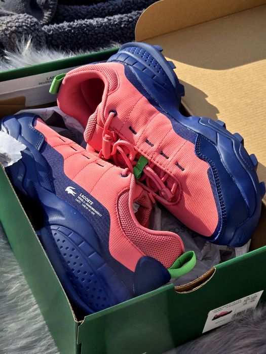 Lacosta оригинални дамски сникърси нови с кутия 38 номер