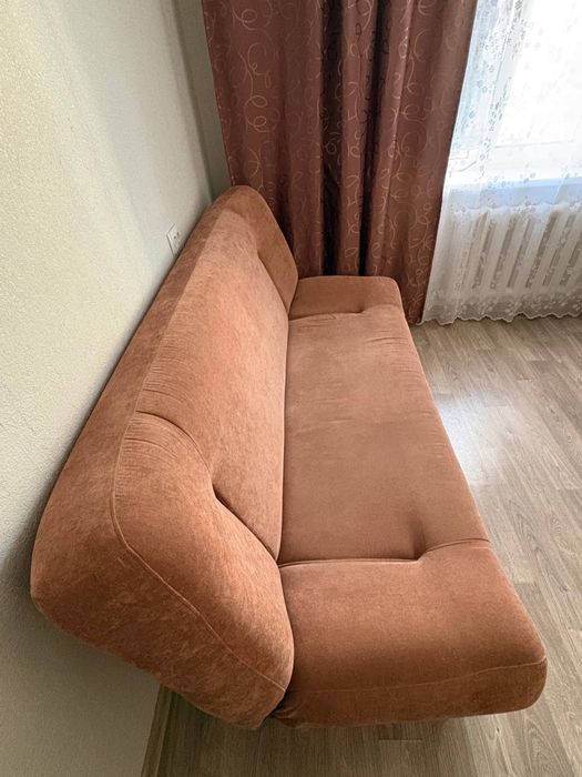 Продам диван в хорошем состоянии