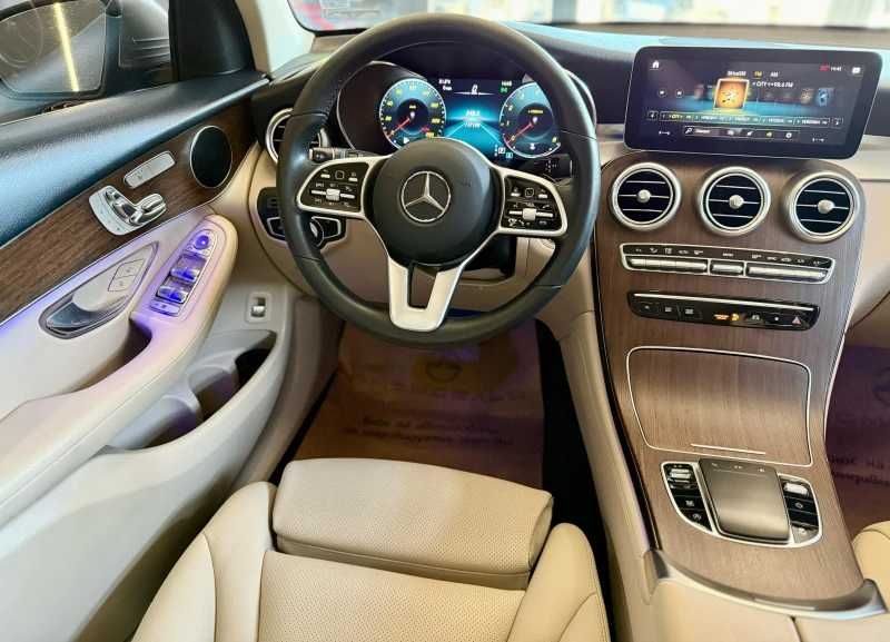 Продавам Мерцедес GLC