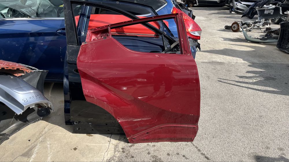 Врата Toyota CHR задна дясна 2018