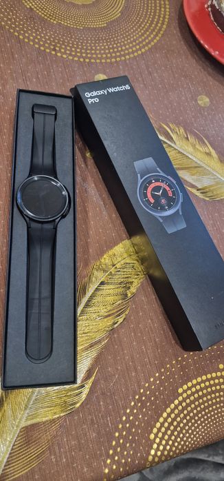 Vând ceas galaxy watch5 pro