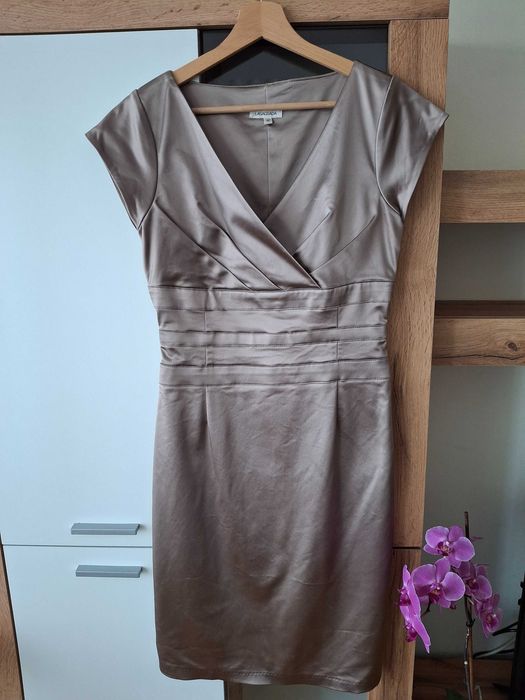 Официална дамска рокля