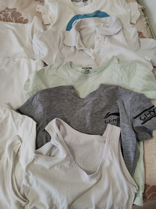 Продам кофточки, футболки