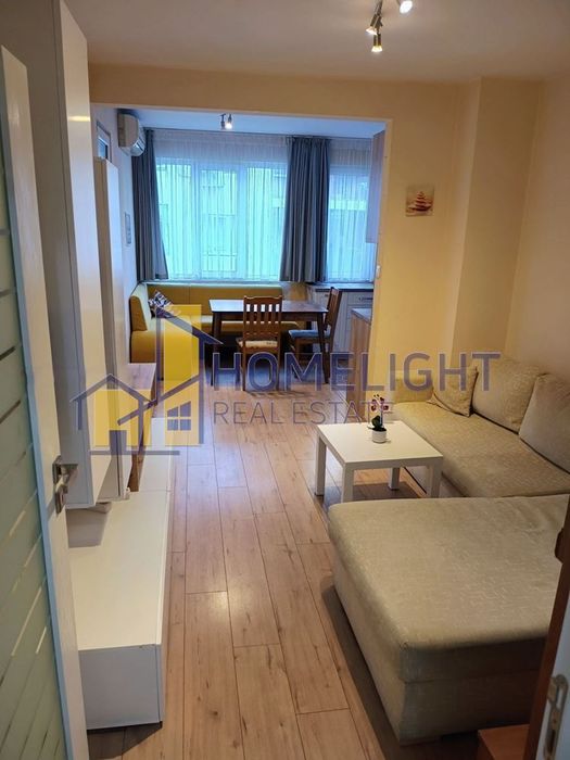 Дава се под наем Тристаен апартамент в София, Център - 100 кв.м за 698.19 € - Снимка #2