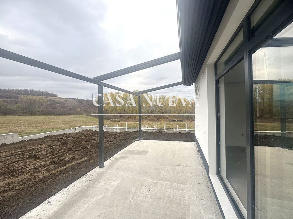 Продава се Къща в с. Рударци, Област Перник - 265 кв.м за 1695 €/кв.м - Снимка #1