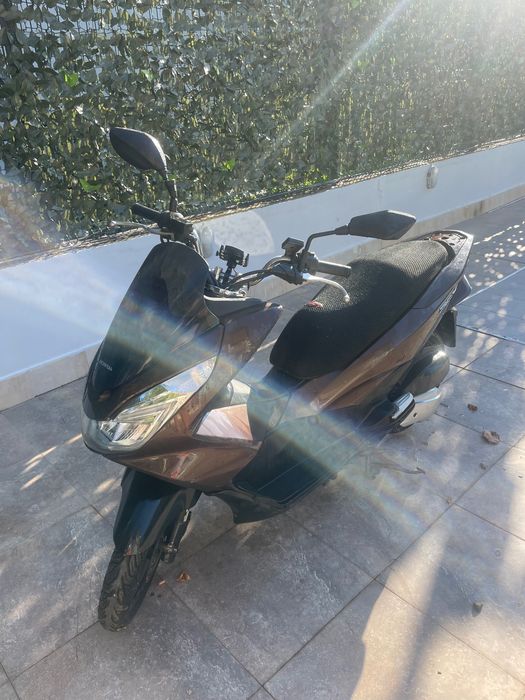 Honda PCX 125  в перфектно състояние без документи