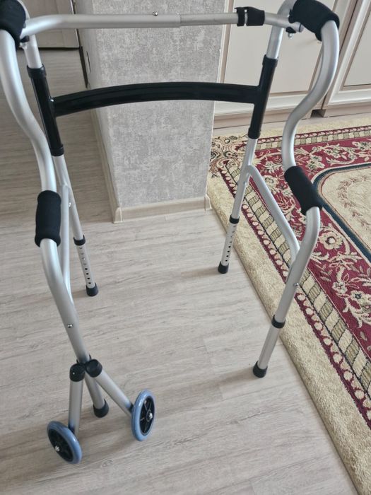 Ходунок дл взрослых
