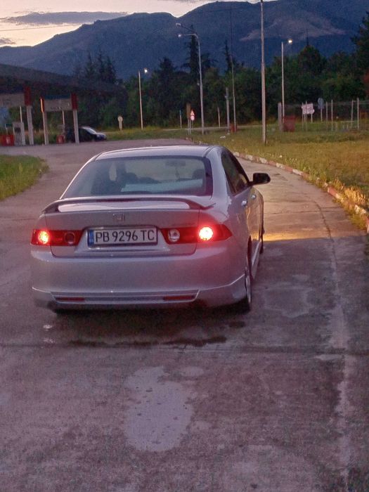 Хонда Акорд  2.0 бензин 155 конски сили
