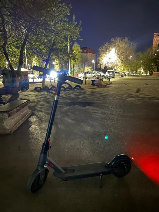 Продам электросамокат