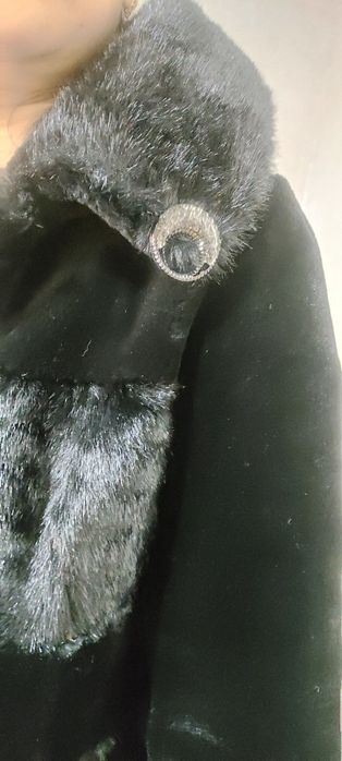 Шуба женская чёрная