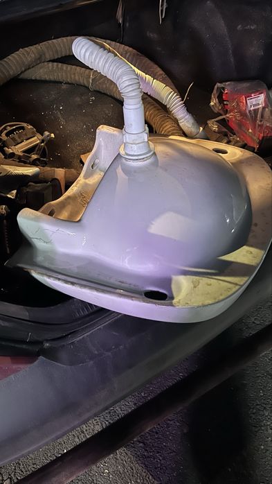 Раковина подвесная