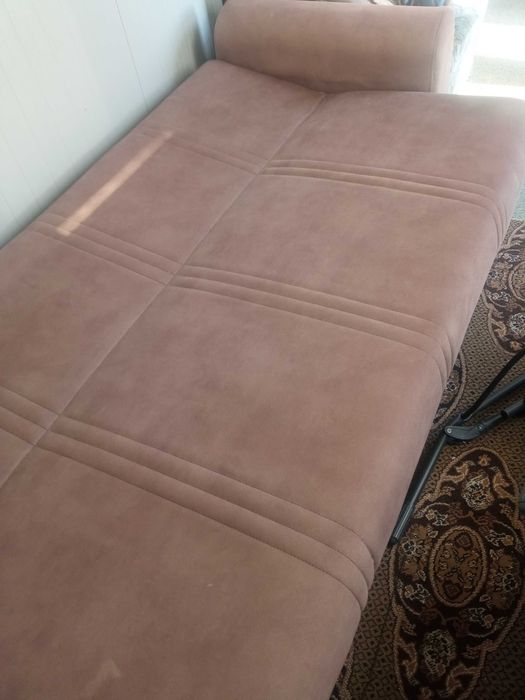 Vând canapea extensibila 225x110