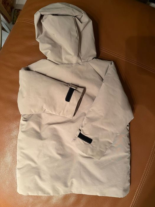 Парка яке ZARA 98 размер в бежово