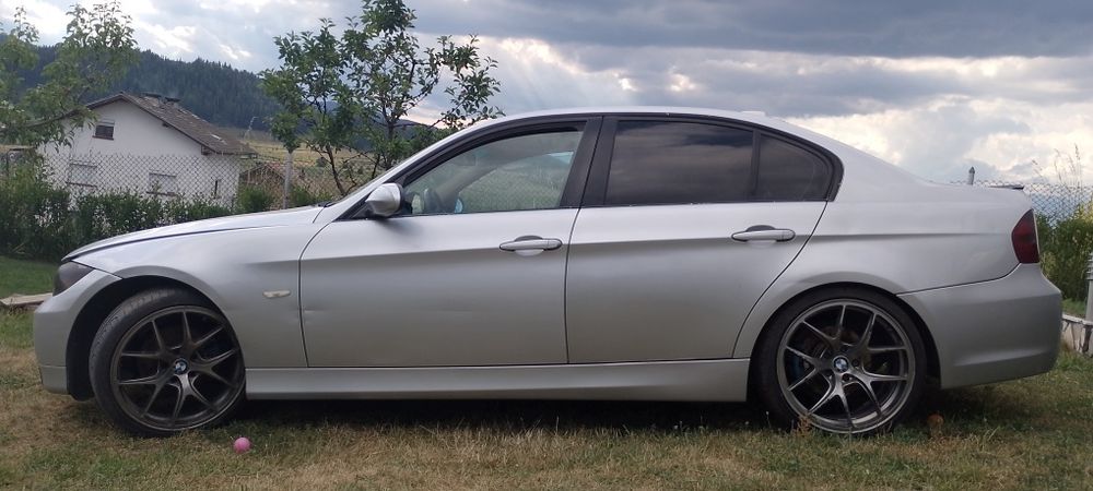 Bmw e90 325i 218кс