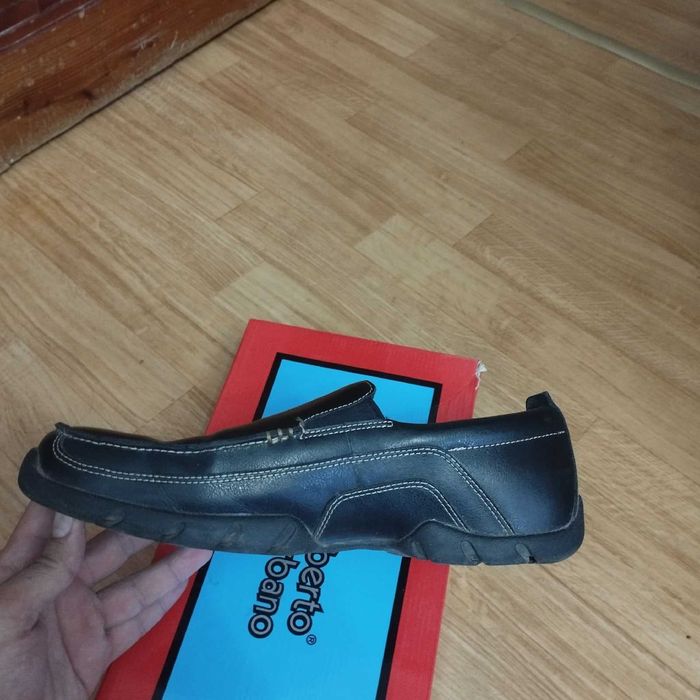 Продам туфли фирменные