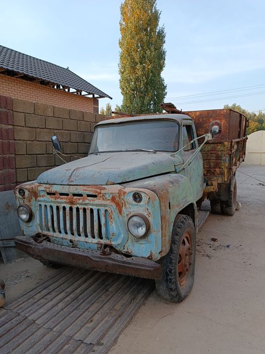 Автомобиль Газ 53