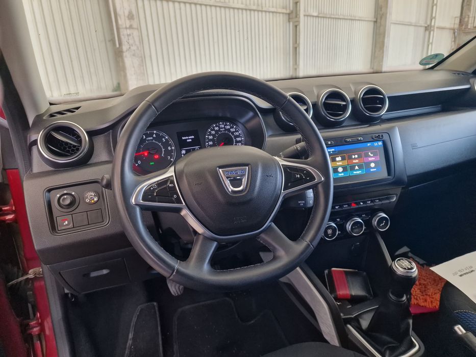 Dacia Duster Prestige / Editie Aniversara 15 / Keyless/ Navigatie / Camere 360° / Clima