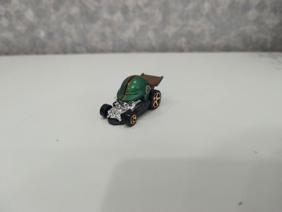 Продам машинки hot wheels