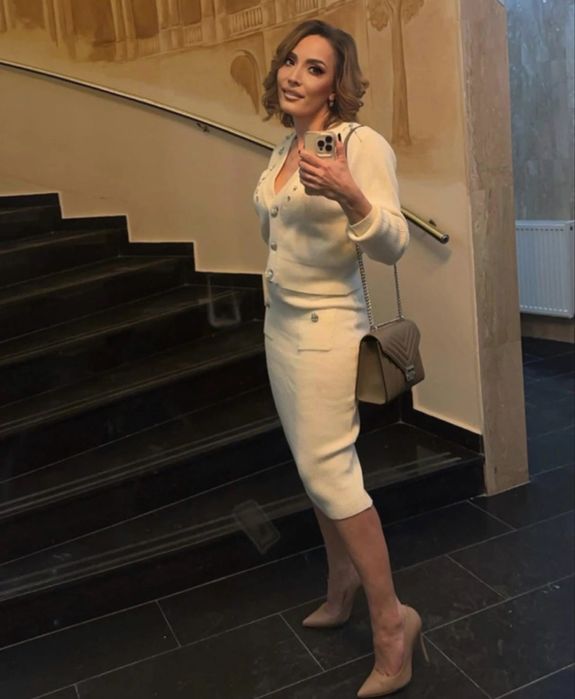 Compleu Liu jo bluza cu fusta din tricot calitativ