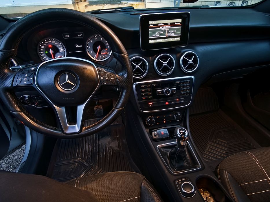 Mercedes Benz a180