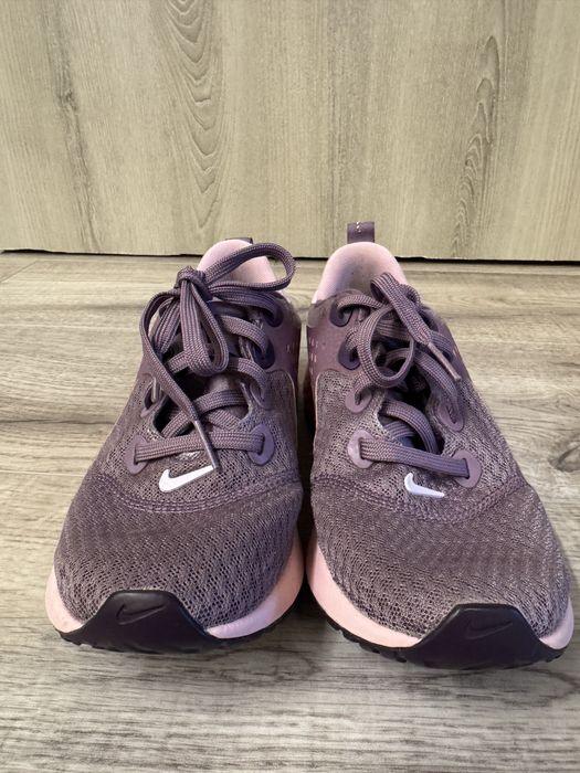 Дамски маратонки Nike Legend React