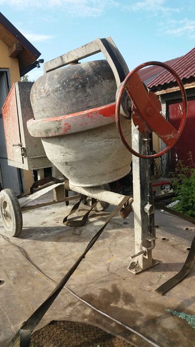 Inchiriere scule si utilaje de constructii