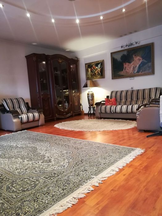 Квартира Спец план на Дархан -Акай сити 3/5/6 общ пл 120м Лифт есть