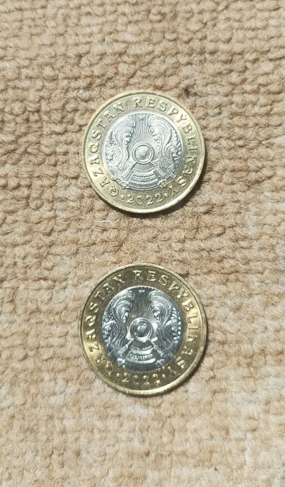 Монета 100 тенге